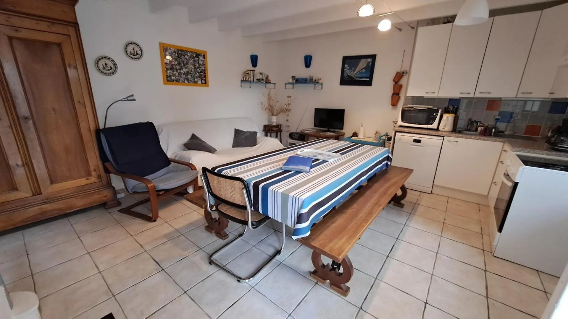 Chez Edouard Et Aline Classe 2 Etoiles 普劳巴兹拉内克 0*,
